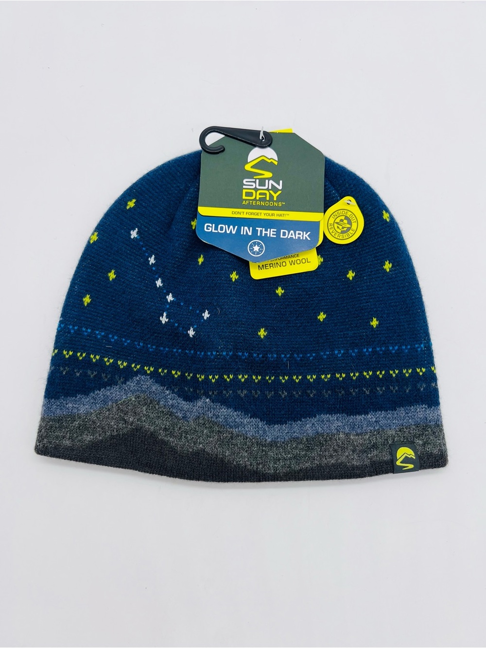 Sun Day Afternoons Unisex Glow-in-the-Dark Merino Stellar Beanie - Navy/Gray NWT